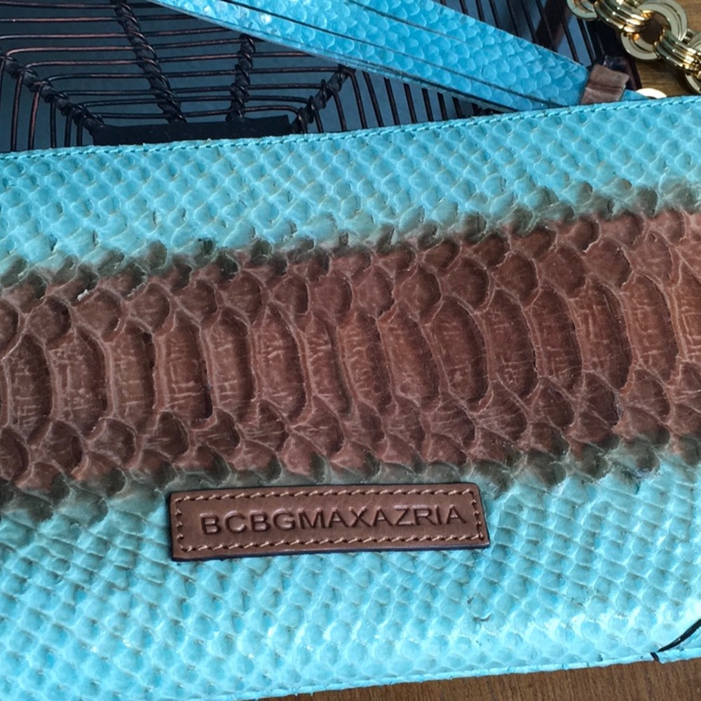 BCBG Max Azria Signature Python Snakeskin Purse - Picture 2 of 8